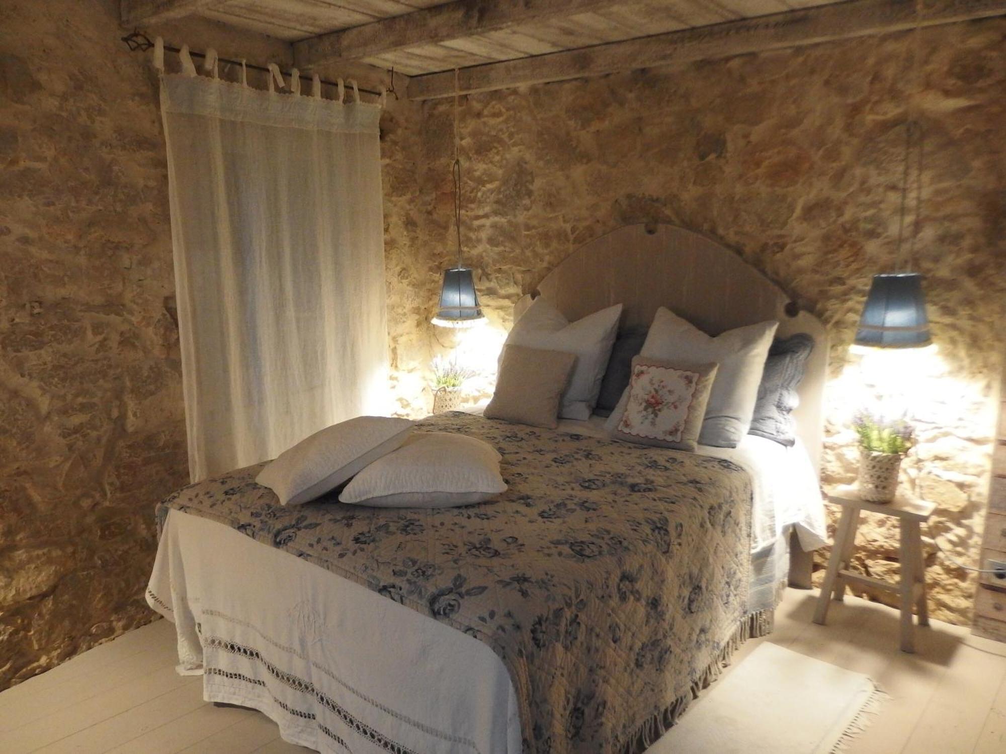 Le Mas Saint Pierre Roquefort-les-Pins Zimmer foto